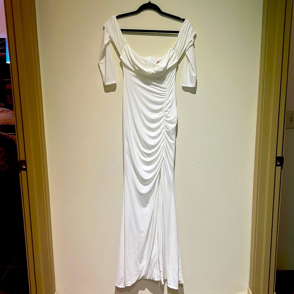 Club L London White Draped Long Sleeve Size 4